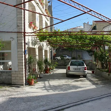 Roso * Makarska